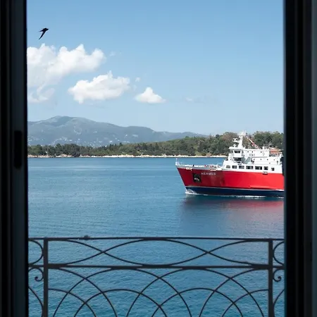 Apartment The Corcyraean Luxury Seafront House & Yard