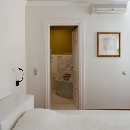 The Corcyraean Luxury Seafront House & Yard * Corfu (city)